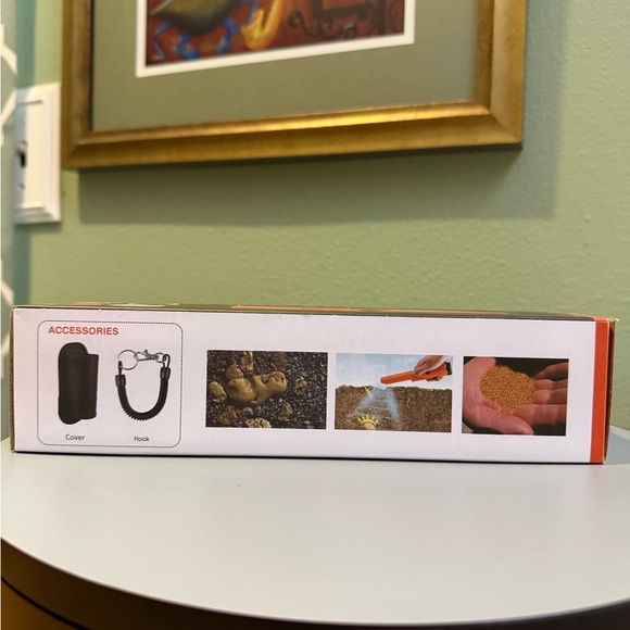 Portable Handheld Metal Detector with Pinpointing Tip - NIB - Picture 4 of 9